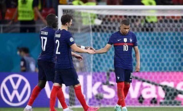 开云官网-【早报】东道主高歌猛进，卫冕冠军黯然回家